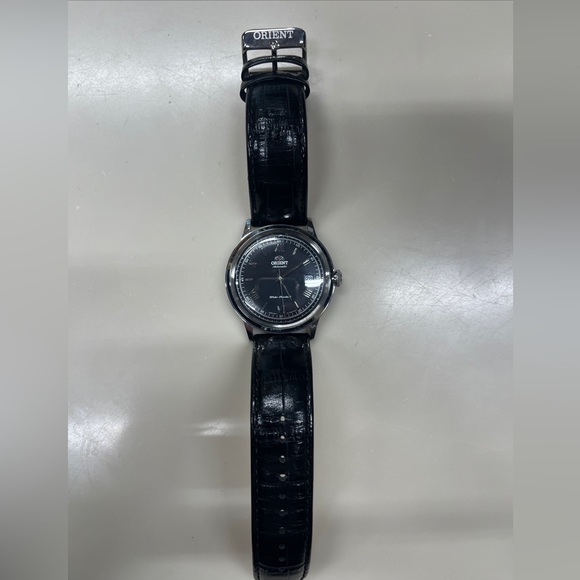 Men’s Watch - Picture 5 of 5